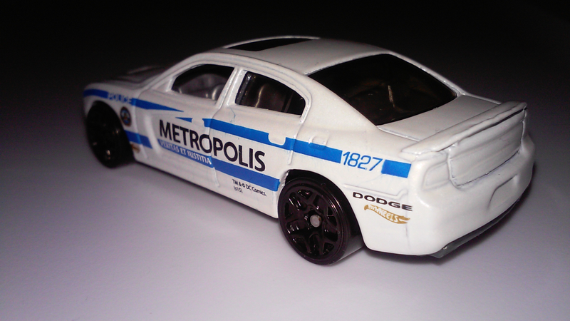 Illustration for article titled Hot Wheels '11 Dodge Charger R/T